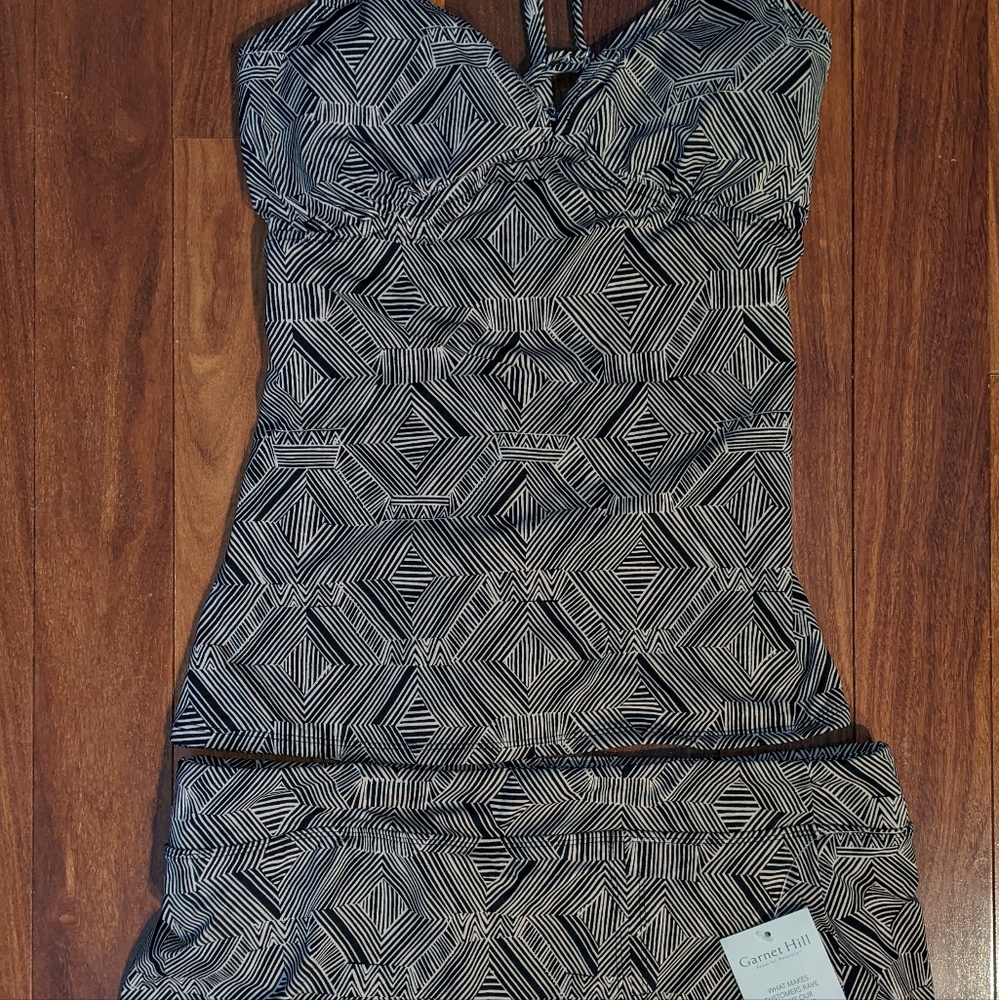 Women's size 12 Garnet Hill Tribal Woodblock Tankini 2 piece swimsuit
